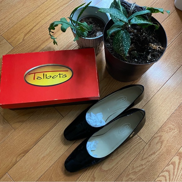 Talbots comfortable pumps in original box - Picture 7 of 8